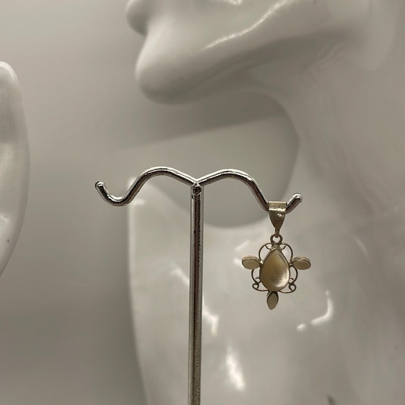Tiny Delicate Mother of Pearl & Sterling Silver Pendant - Picture 5 of 5